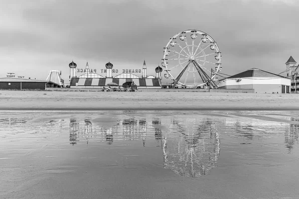 Old Orchard Beach 2017年9月15日 Old Orchard Beachの有名な古い果樹園桟橋 桟橋は1898年7月2日に一般公開され あらゆる種類の娯楽を提供した — ストック写真