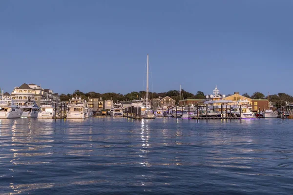 Newport Usa Sep 2017 Luxusní Jachta Při Západu Slunce Přístavu — Stock fotografie