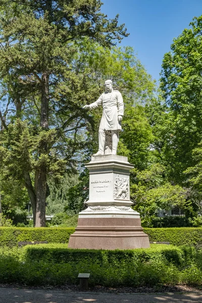 Wiesbaden Niemcy Maja 2021 Historyczna Rzeźba Cesarza Wilhelma Wiesbaden Niemcy — Zdjęcie stockowe