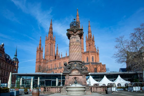 Igreja Mercado Wiesbaden Com Pilar Mercado Histórico Século Com Fonte — Fotografia de Stock