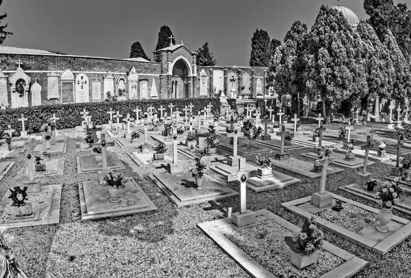 Wenecja Włochy Kwietnia 2007 Nagrobki Cmentarnej Wyspie San Michele Wenecji — Zdjęcie stockowe