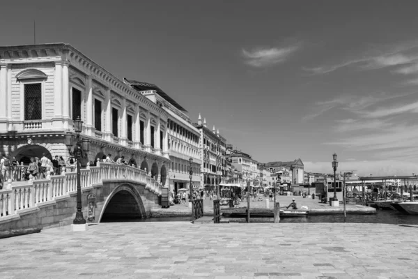 Venice Italy July 2021 Люди Відвідують Площу Сан Марко Собором — стокове фото