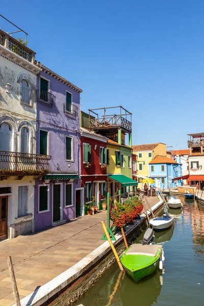 Venecia Italia Julio 2021 Vista Las Coloridas Casas Burano Venecia — Foto de Stock