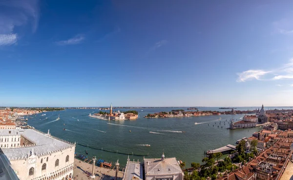 Vista Panorâmica Para Telhado Catedral São Marcos Horizonte Veneza Itália — Fotografia de Stock