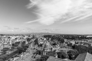 Roma 'nın silueti Colloseum ve forum Romanum, İtalya
