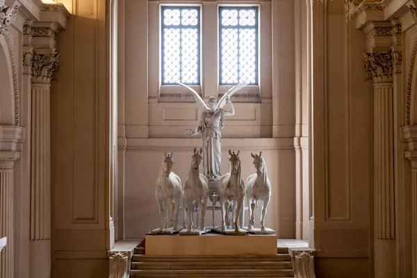 Statue Der Göttin Victoria Reiten Auf Der Quadriga Altare Della — Stockfoto