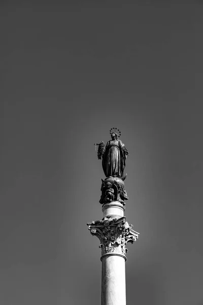 Column Immaculate Conception Piazza Mignanelli Piazza Spagna Bulunan Kutsal Bakire — Stok fotoğraf