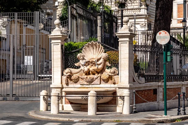 Fontaine Avec Coquille Ambassade Américaine Rome Italie — Photo