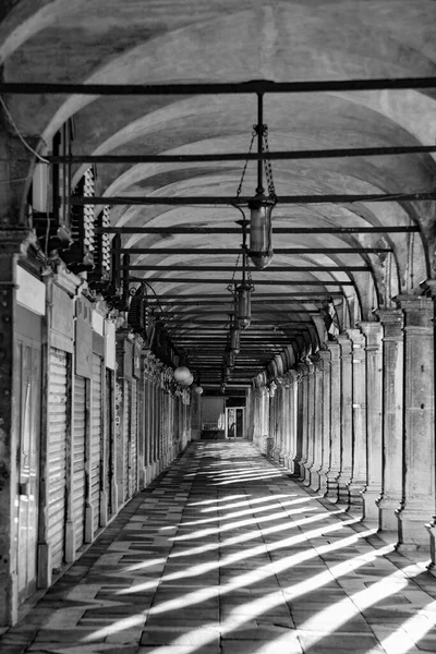 Skugga Vid Kolonneringarna Markusplatsen Venedig Italien — Stockfoto