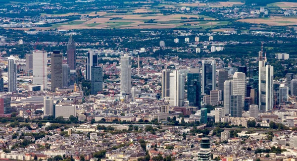 Antenn Frankfurt Main Med Berget Taunus Bakgrunden Tyskland — Stockfoto