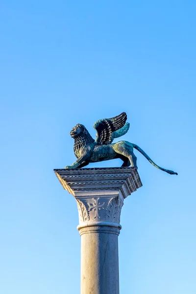 San Marco Meydanı Nda Mark Meydanı Aslan Heykeli Mavi Gökyüzü — Stok fotoğraf