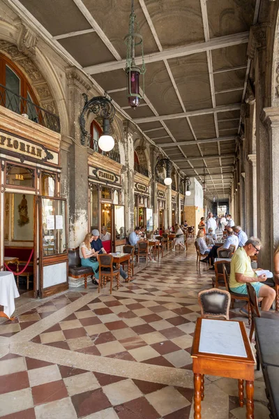 Venedik Talya Temmuz 2021 Piazza San Marco Daki Efsanevi Kafe — Stok fotoğraf
