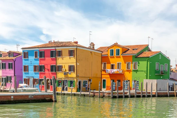 Burano Itália Julho 2021 Casas Coloridas Ilha Burano Uma Pequena — Fotografia de Stock