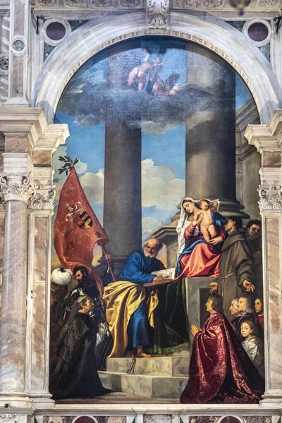 Benátky Itálie Července 2021 Titian Athe Pessaro Madonna Kostel Santa — Stock fotografie