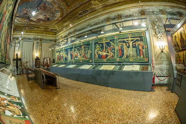 Venice Italy July 2021 Visiting San Marco Cathedral Museum Basilica — Stock Photo, Image