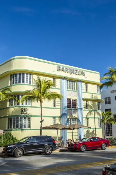 View at Ocean drive to Hotel The Barbizon — Stock Photo, Image