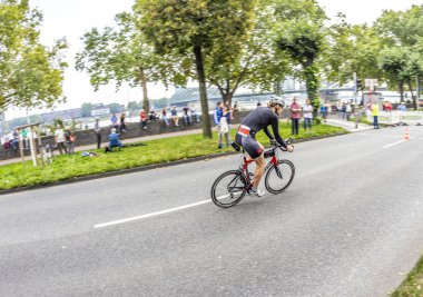 Köln triatlon bir atlet döngüleri