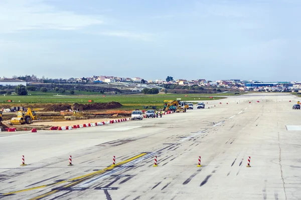 查看到在里斯本，葡萄牙机场航站楼 — 图库照片