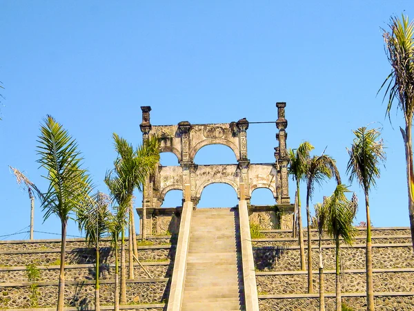 Известный водный храм Уджунга — стоковое фото
