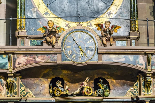 Relógio astronómico na Catedral de Estrasburgo — Fotografia de Stock