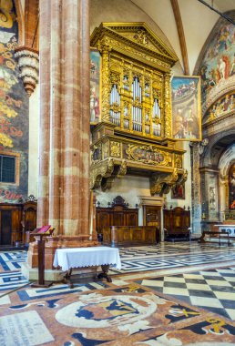  basilica di san zeno Verona içinde