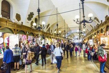 Gotik bir bez hall sukiennice insanlarda