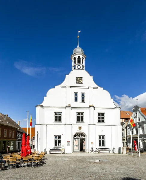 Famous historic town hall facade in Wolgast — Stock Photo, Image