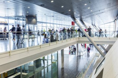 frankfurt Kitap Fuarı, ziyaretçiler koridorun içinde ortak gün