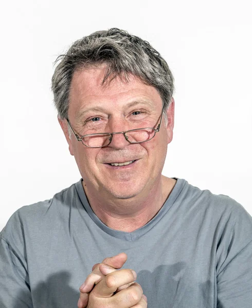 Sorrindo feliz caucasiano homem menino no estúdio — Fotografia de Stock