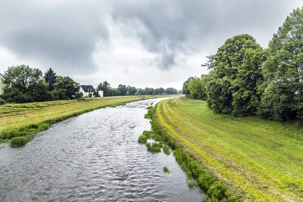 Vue sur la rivière ravoire — Photo