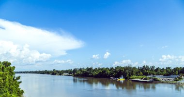 geniş nehir yatak ve untouc ile Mississippi Nehri için görüntüleyin