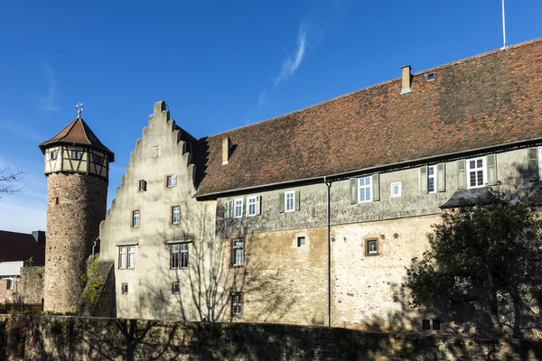 Oude stad van Michelstadt met stadsmuur — Stockfoto