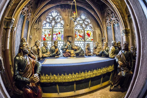 Escenografía interior de la última cena en minster en Friburgo — Foto de Stock