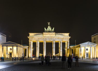 Berlin Brandenburg Kapısı (brandenburger tor)  