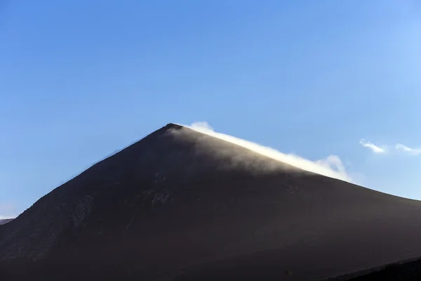 Topo do vulcão na área de Timanfaya em Lanzarote — Fotografia de Stock