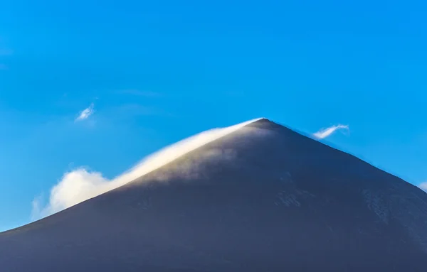 Tetején a vulkán Timanfaya Lanzarote területén — Stock Fotó