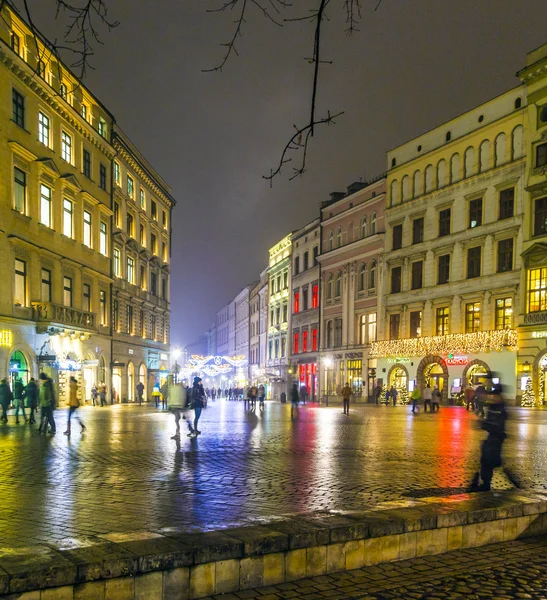 Vánoční trh ij Krakow, Polsko v noci — Stock fotografie