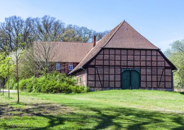 Almanya 'da yarı keresteli ev 