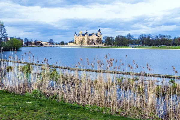 Famoso castillo de schwerin, Alemania —  Fotos de Stock