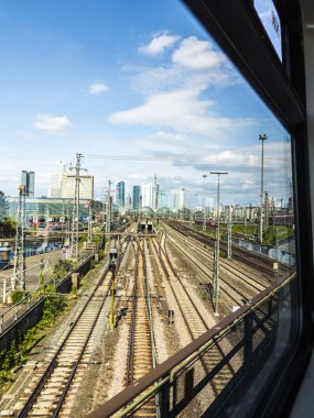 Frankfurt, Almanya treni ile gelen