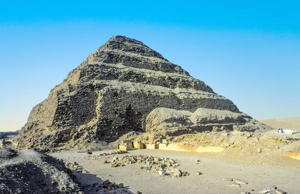 Pirámide de Djoser en la necrópolis de Saqqara, Egipto. UNESCO Mundo —  Fotos de Stock