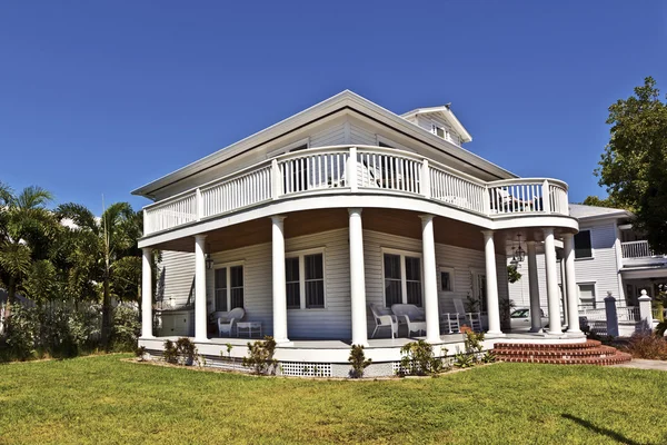 Antigua casona de madera del sur — Foto de Stock