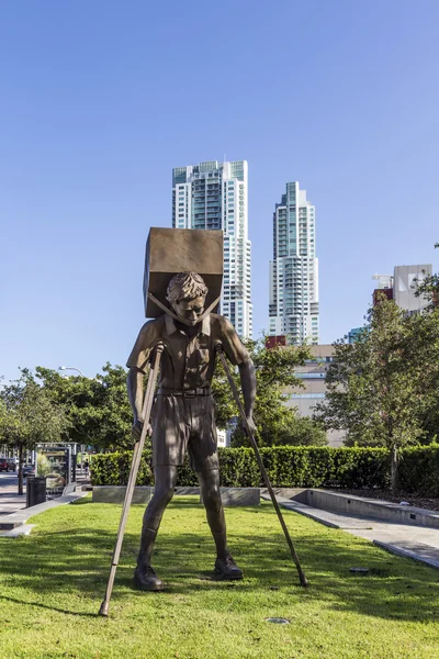 Miami Sculpture marque le 50e anniversaire de Cubas Child Exod — Photo