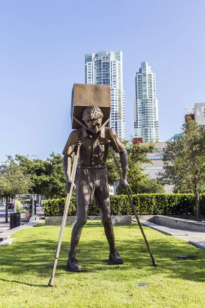 Miami Sculpture marque le 50e anniversaire de Cubas Child Exod — Photo