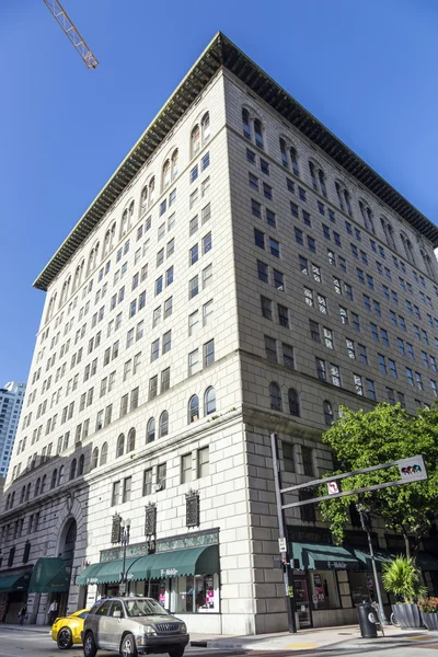 Historic skyscraper in downtown Miami historic district — Stock Photo, Image