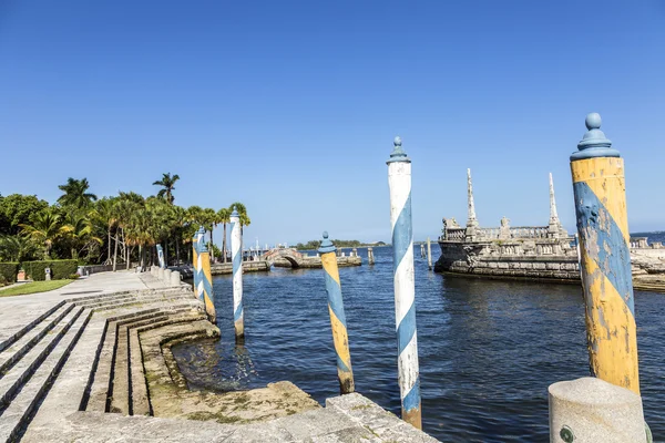 Vizcaya, Floridas maior residência sob o céu azul — Fotografia de Stock