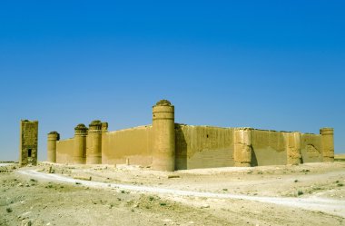 Qasr al-Hayr al-Meşgin kale içinde Suriye Çölü