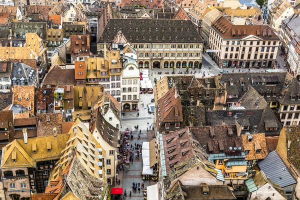 Vue aérienne de Strasbourg vers la vieille ville — Photo