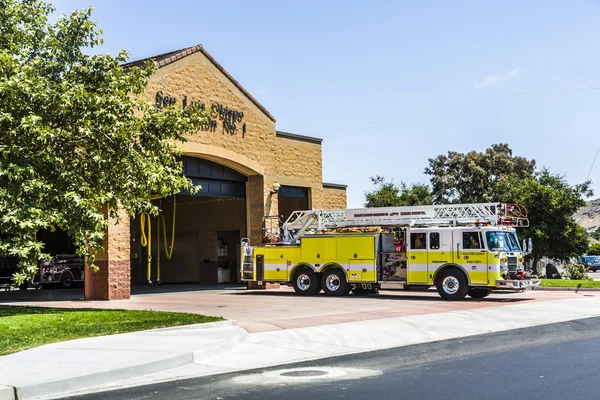 Fire station of San Luis Obispo with emergency car — Stock Photo, Image