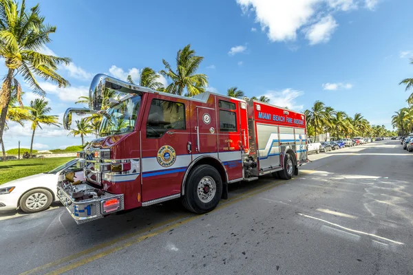 Brigada de Bombeiros em serviço em South Beach, Miami — Fotografia de Stock